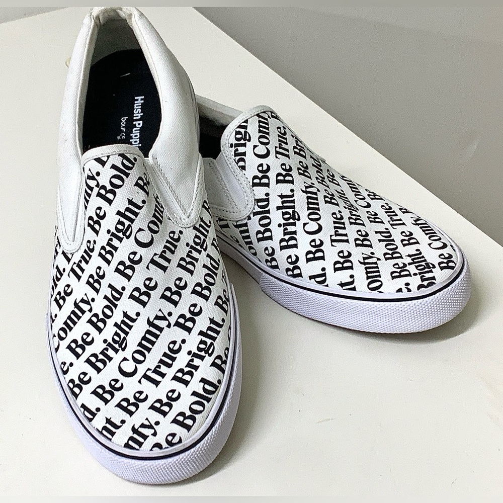 Men’s 10 EU 43 Hush Puppies Retro Canvas Gum Sole Slip On Sneakers